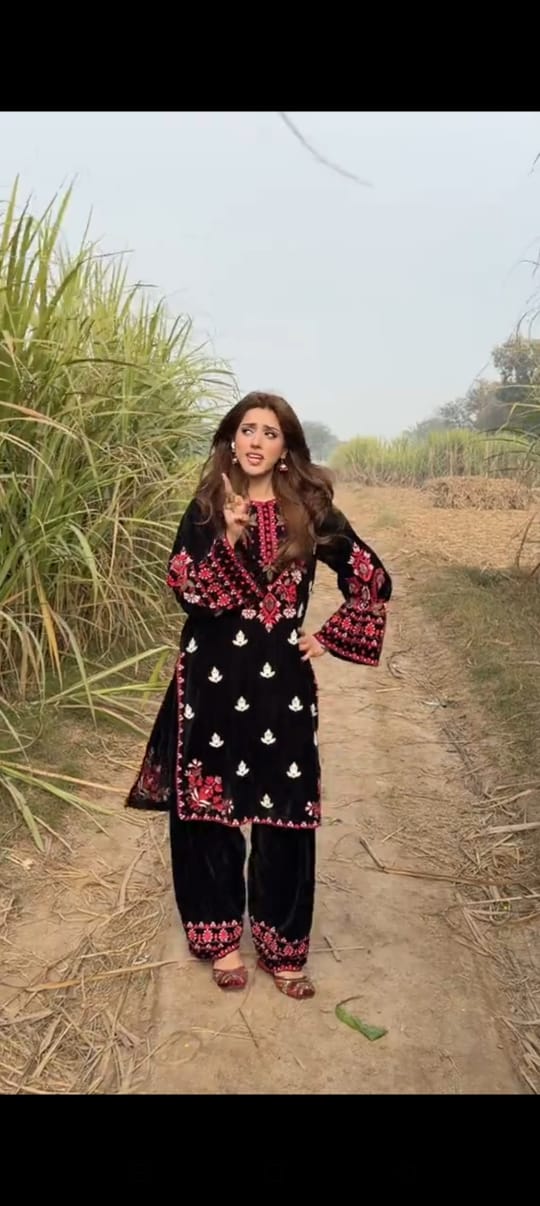 Jannat Mirza  2 Piece Embroidery